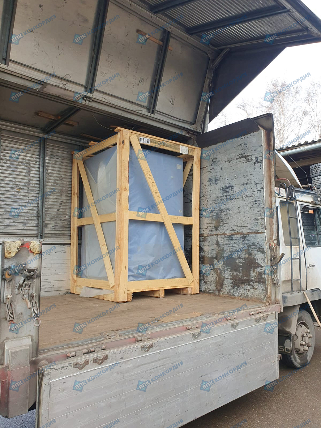 Отгрузка компрессора Remeza ВК50-10, компрессора Remeza СБ4/Ф-500.LB75 и ресивера Remeza РВ 900.10.10 в г. Красноярск